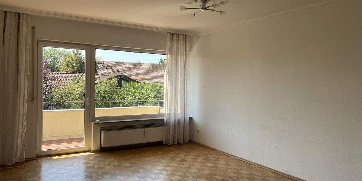 Etagenwohnung Ludwigsburg Eglosheim - 3 Zimmer, 74 m&sup2;, 280.000&euro; | Angebot:24061943