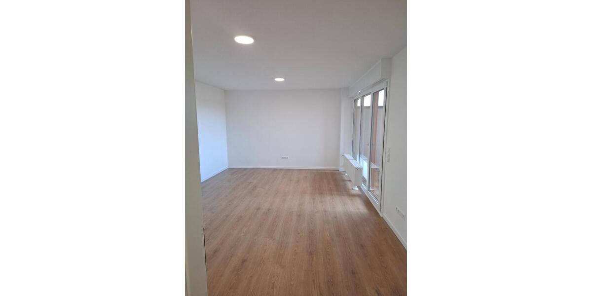 Etagenwohnung Ludwigsburg Oßweil - 4.5 Zimmer, 105 m&sup2;, 1.620&euro; | Angebot:26003053