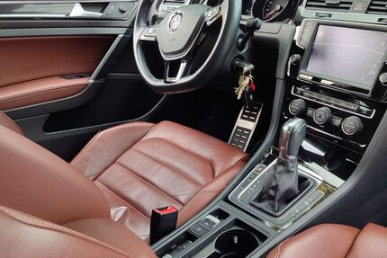 VW Golf 148.000 km 13.000 &euro; Heilbronn 74078