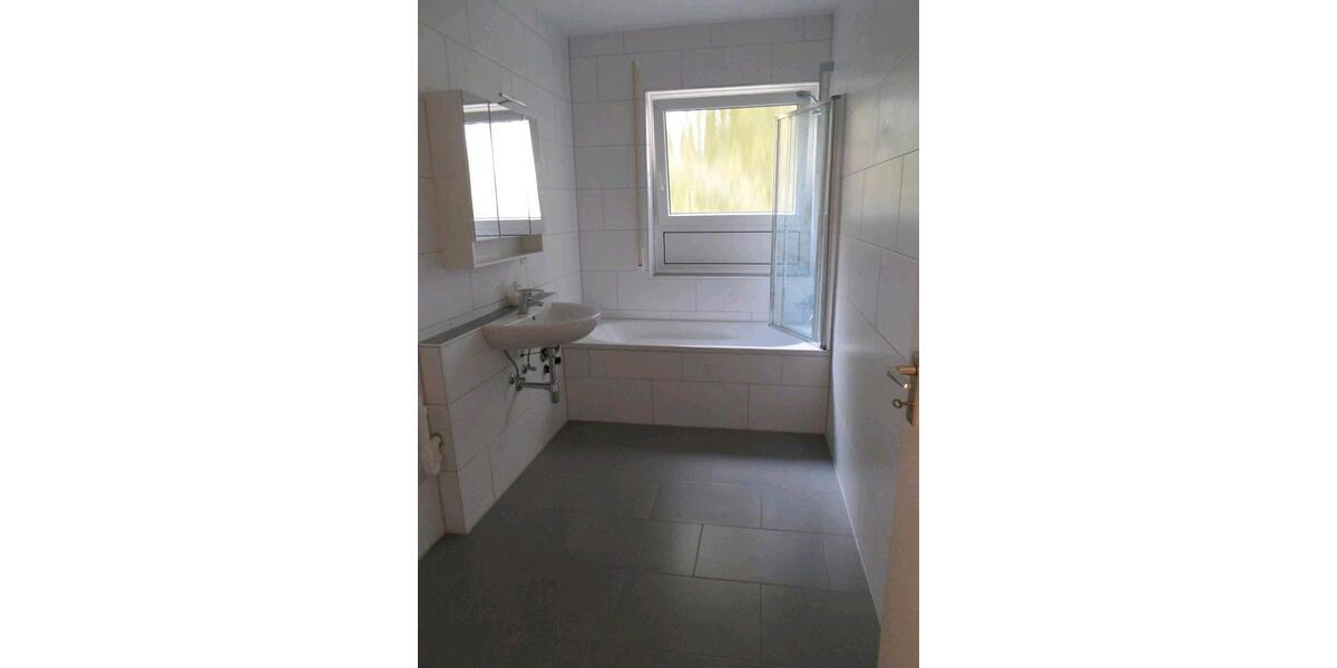 Etagenwohnung Heilbronn Böckingen - 3 Zimmer, 90 m&sup2;, 1.090&euro; | Angebot:26357708