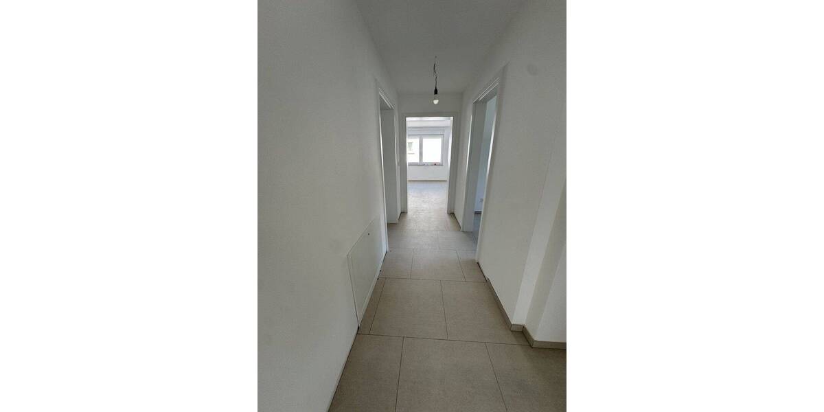 Etagenwohnung Backnang - 3 Zimmer, 94 m&sup2;, 1.300&euro; | Angebot:26877417