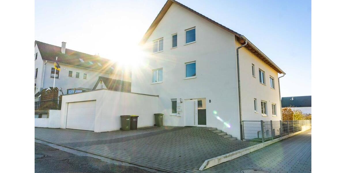 Dachgeschoßwohnung Vaihingen an der Enz - 3.5 Zimmer, 77 m&sup2;, 1.090&euro; | Angebot:26232780
