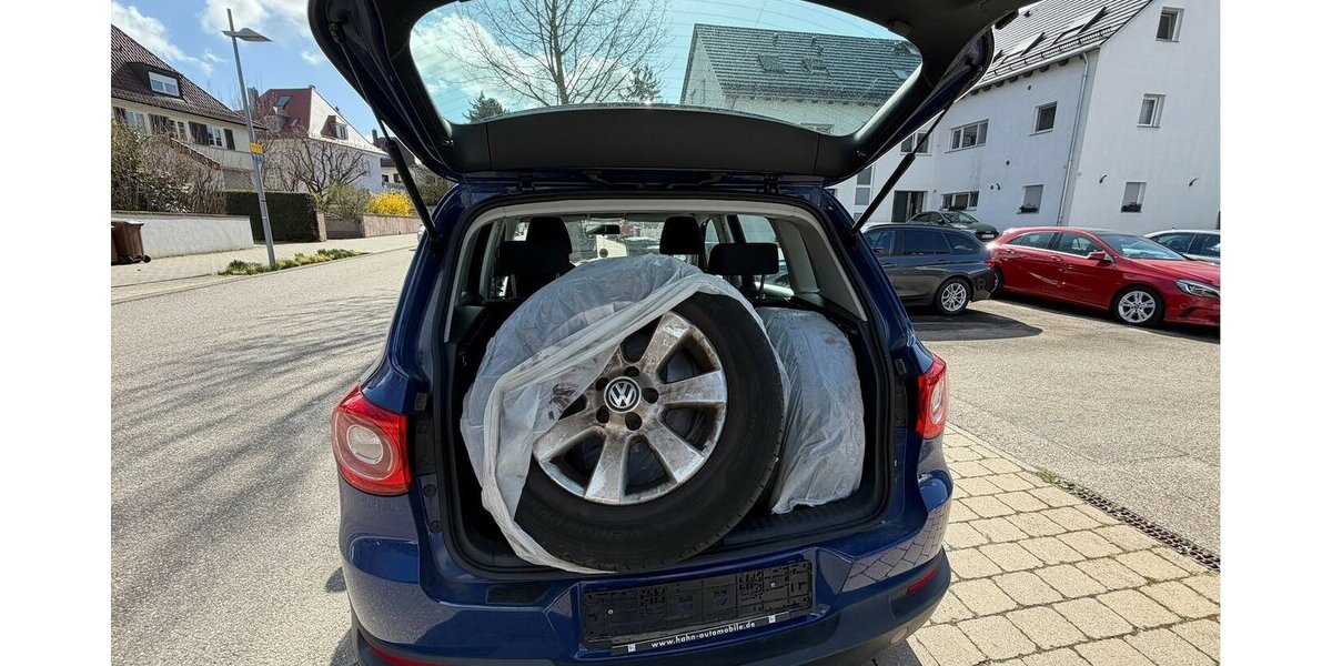 VW Tiguan 2.0 TDI DSG 4Motion 1. Hand AHK 172.000 km 7.490 &euro; Neckarsulm 74172