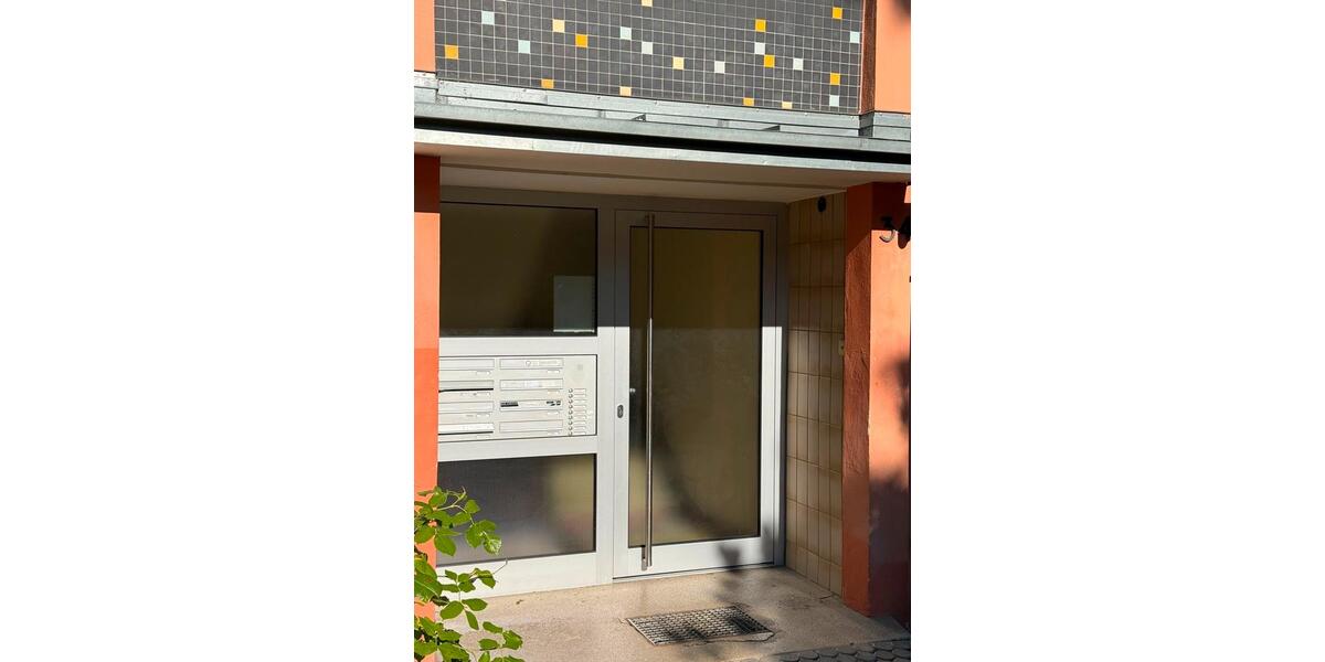 Etagenwohnung Ludwigsburg Eglosheim - 3 Zimmer, 64 m&sup2;, 315.000&euro; | Angebot:27189975