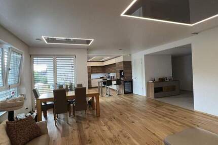 Exklusive, perfekt ausgestattete 5 12 Zimmer-Wohnung mit großer Terrasse und Aufzug zu verkaufen 5 zimmer