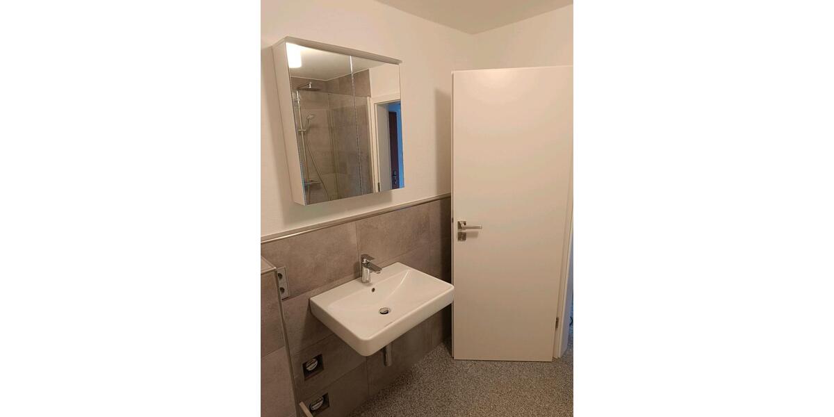 Dachgeschoßwohnung Pfaffenhofen - 2.5 Zimmer, 65 m&sup2;, 670&euro; | Angebot:26431313