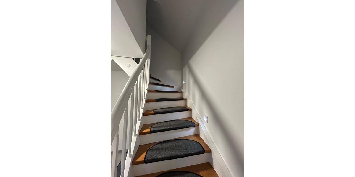 Dachgeschoßwohnung Haßmersheim - 3 Zimmer, 75 m&sup2;, 800&euro; | Angebot:25366413