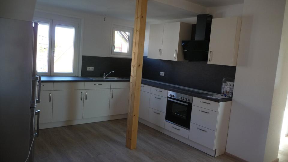 Dachgeschoßwohnung Sachsenheim - 3 Zimmer, 83 m&sup2;, 900&euro; | Angebot:26665997