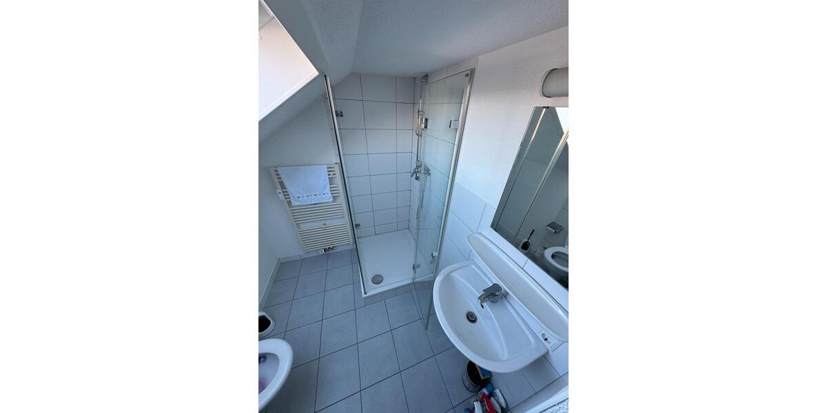 Dachgeschoßwohnung Öhringen - 2 Zimmer, 32 m&sup2;, 600&euro; | Angebot:24855429