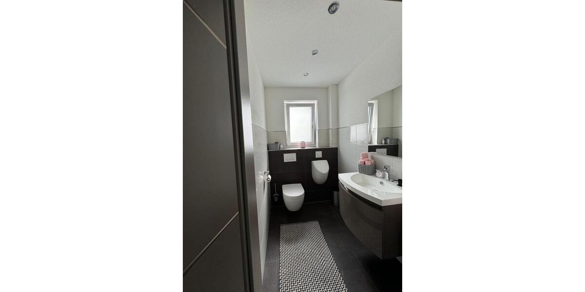 Doppelhaushälfte Brackenheim - 4.5 Zimmer, 145 m&sup2;, 740.000&euro; | Angebot:26074032