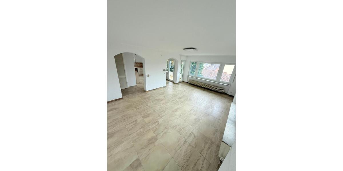 Hochparterre Ludwigsburg Eglosheim - 2 Zimmer, 84 m&sup2;, 1.100&euro; | Angebot:26574196