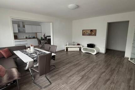 Wohnung Sinsheim - 5 Zimmer, 107 m&sup2;, 1.500&euro; | Angebot:26462082