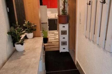 3-zimmer Wohnung 70m mit keller 2 Stellplätze zimmer