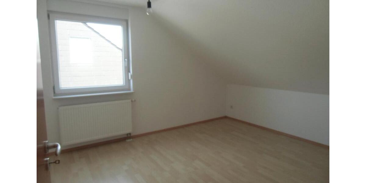 Doppelhaushälfte Tamm - 7 Zimmer, 186 m&sup2;, 890.000&euro; | Angebot:27226501