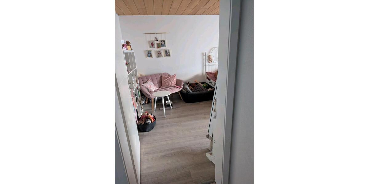 Erdgeschoßwohnung Sachsenheim - 3 Zimmer, 80 m&sup2;, 255.000&euro; | Angebot:26024339
