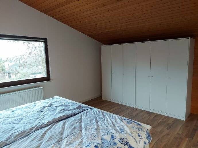 Mehrfamilienhaus, Wohnhaus Leingarten Großgartach - 8 Zimmer, 250 m&sup2;, 3.000&euro; | Angebot:25780397