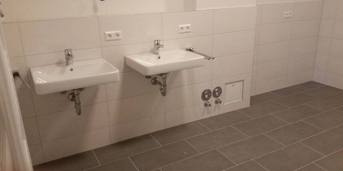 Zimmer Vaihingen an der Enz - 5 Zimmer, 182 m&sup2;, 1.600&euro; | Angebot:26127687