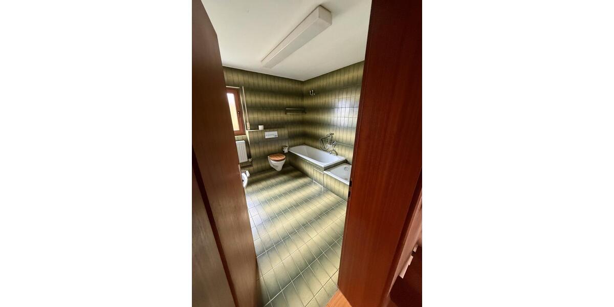 Doppelhaushälfte Neckarsulm - 8 Zimmer, 133 m&sup2;, 485.000&euro; | Angebot:26727353