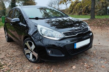 Kia Rio 214.000 km 4.100 &euro; Güglingen 74363