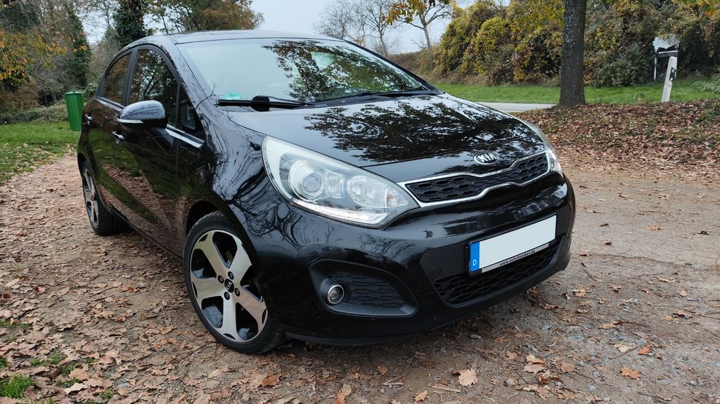 Kia Rio 214.000 km 4.100 &euro; Güglingen 74363