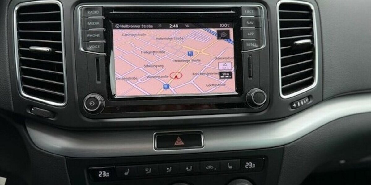 VW Sharan 2.0 TDI Comfortline BMT/Start-Stopp 212.000 km 12.490 &euro; Neckarsulm 74172