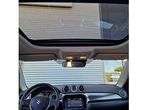 Suzuki Vitara 1.4 Boosterjet Hybrid Comfort + SHINKAI 53.235 km 18.990 &euro; Obrigheim-Asbach 74847