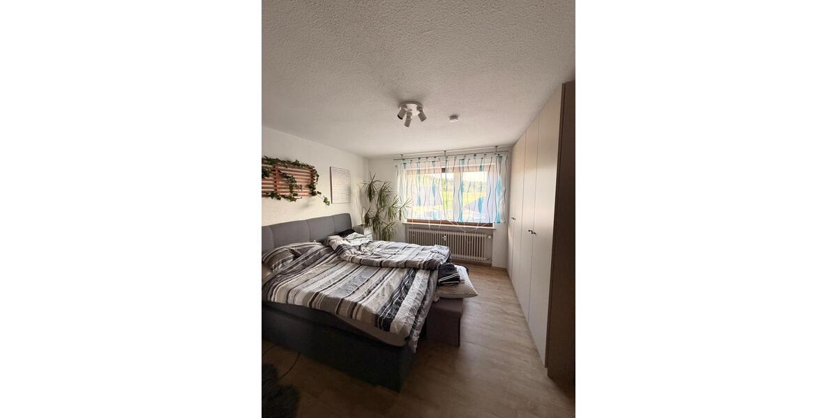 Etagenwohnung Backnang - 2.5 Zimmer, 82 m&sup2;, 940&euro; | Angebot:26619571