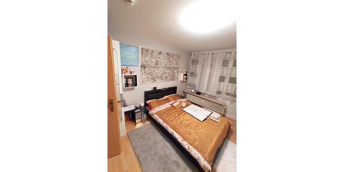 Etagenwohnung Vaihingen an der Enz - 3 Zimmer, 77 m&sup2;, 1.150&euro; | Angebot:25523155