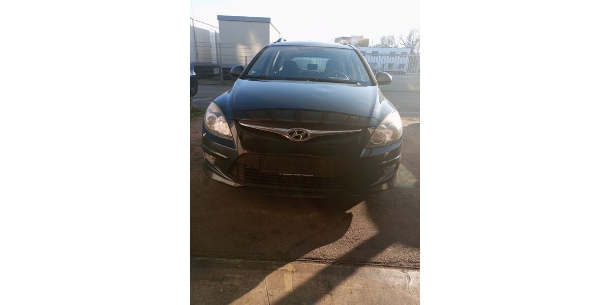 Hyundai i30 254.586 km 2.400 &euro; Heilbronn 74074