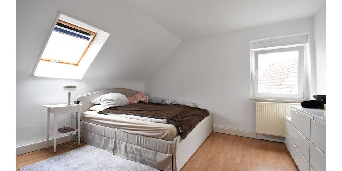Einfamilienhaus Sinsheim - 9 Zimmer, 202 m&sup2;, 499.000&euro; | Angebot:26841140