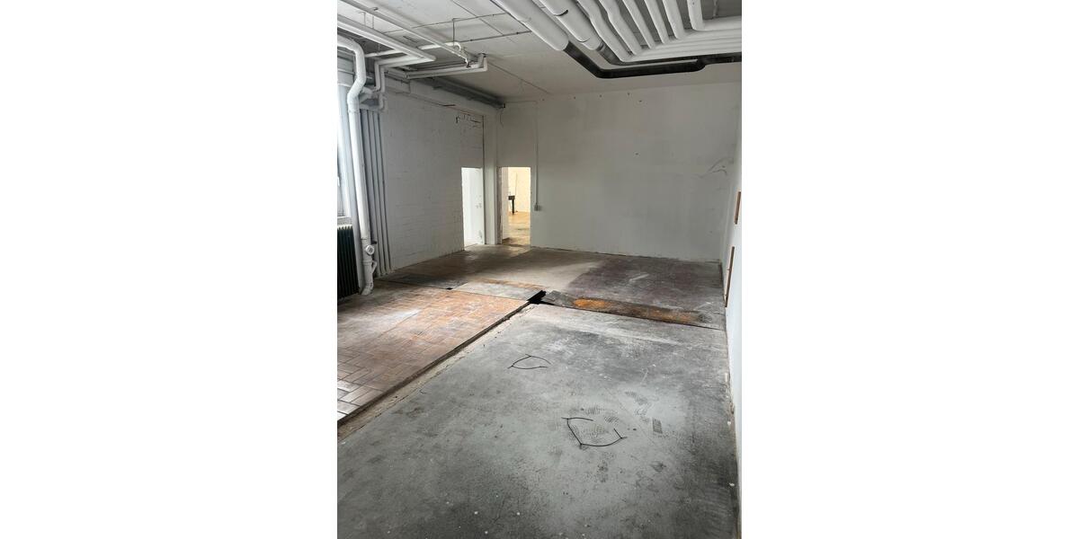 Gewerbefläche Halle Lager zimmer