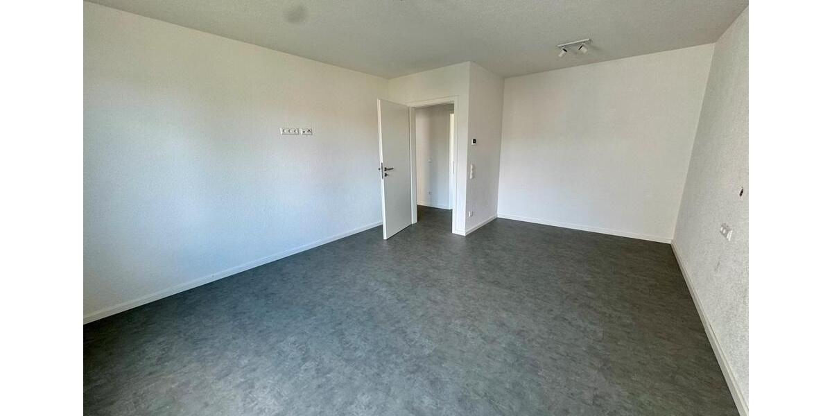 Erdgeschoßwohnung Sulzfeld - 4 Zimmer, 110 m&sup2;, 1.350&euro; | Angebot:24514652