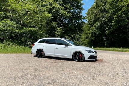 Seat Leon 79.856 km 23.399 &euro; Obersulm 74182