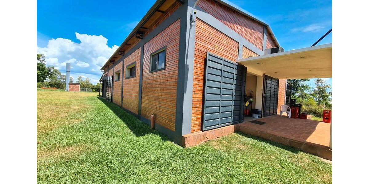Kolonie Neufeld – Paraguay | Zweckgebäude zum Wohnen und Arbeiten zimmer