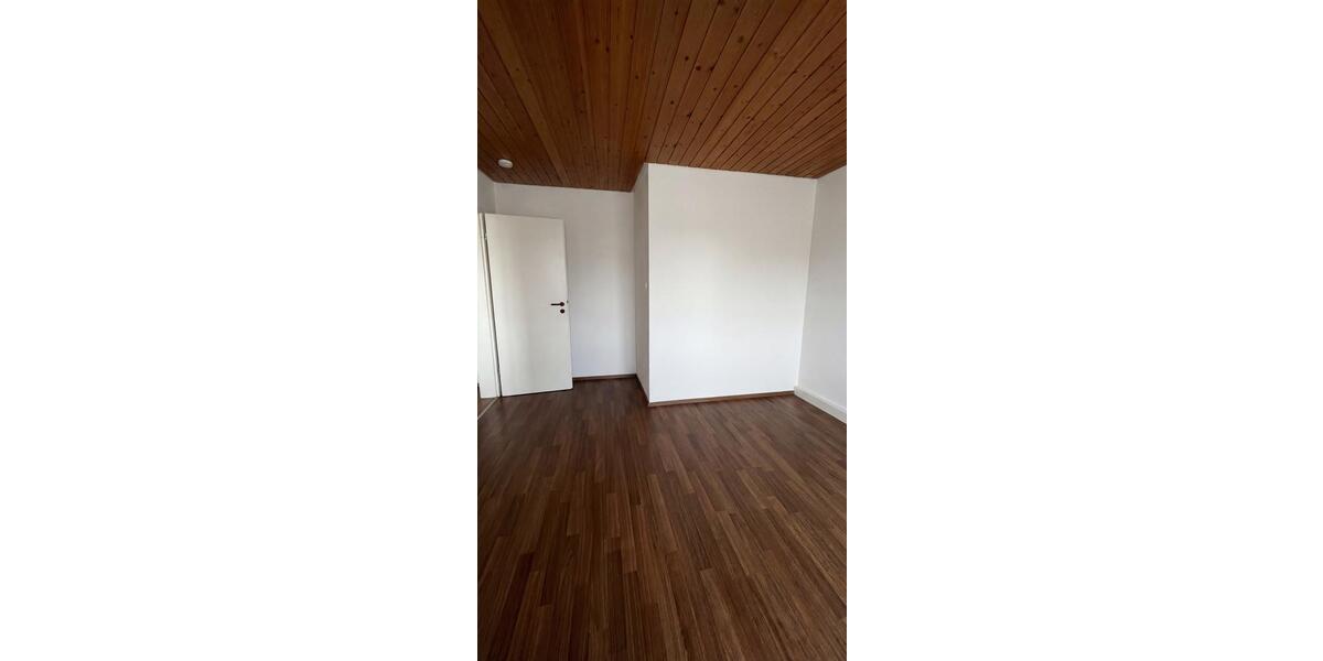 Etagenwohnung Güglingen - 4 Zimmer, 102 m&sup2;, 299.999&euro; | Angebot:26195957
