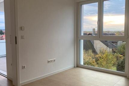 NEUBAU in Eppingen - 3 Zi mit Loggia, EBK, Keller, Aufzug zimmer