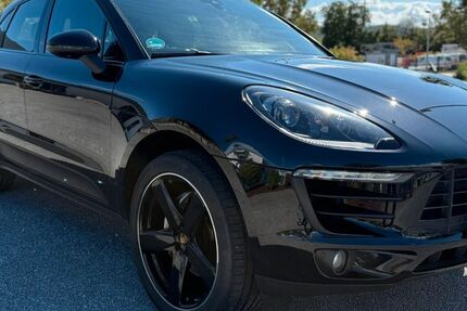 Porsche Macan 125.000 km 30.999 &euro; Kürnbach 75057