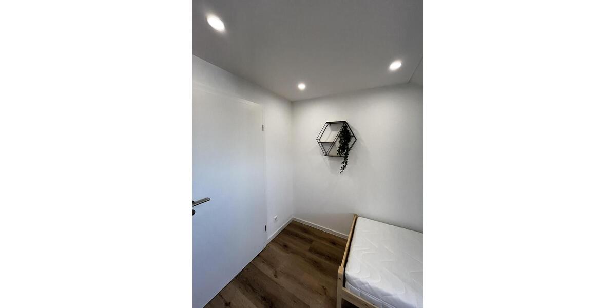 Dachgeschoßwohnung Heilbronn Kernstadt - 1 Zimmer, 155 m&sup2;, 468&euro; | Angebot:25238911