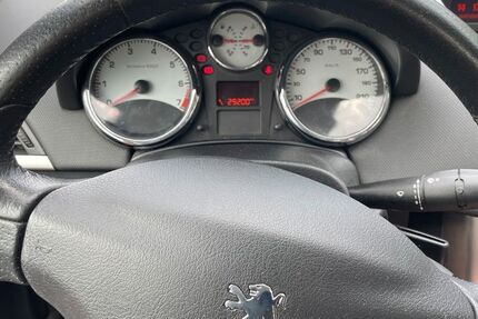 Peugeot 207 166.000 km 3.790 &euro; Pleidelsheim 74385