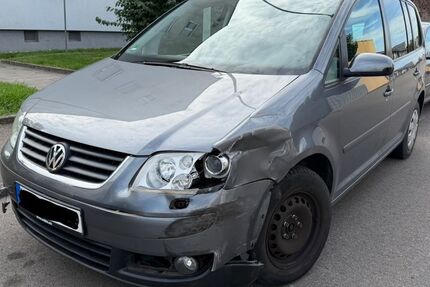 VW Touran 221.719 km 1.300 &euro; Heilbronn 74081