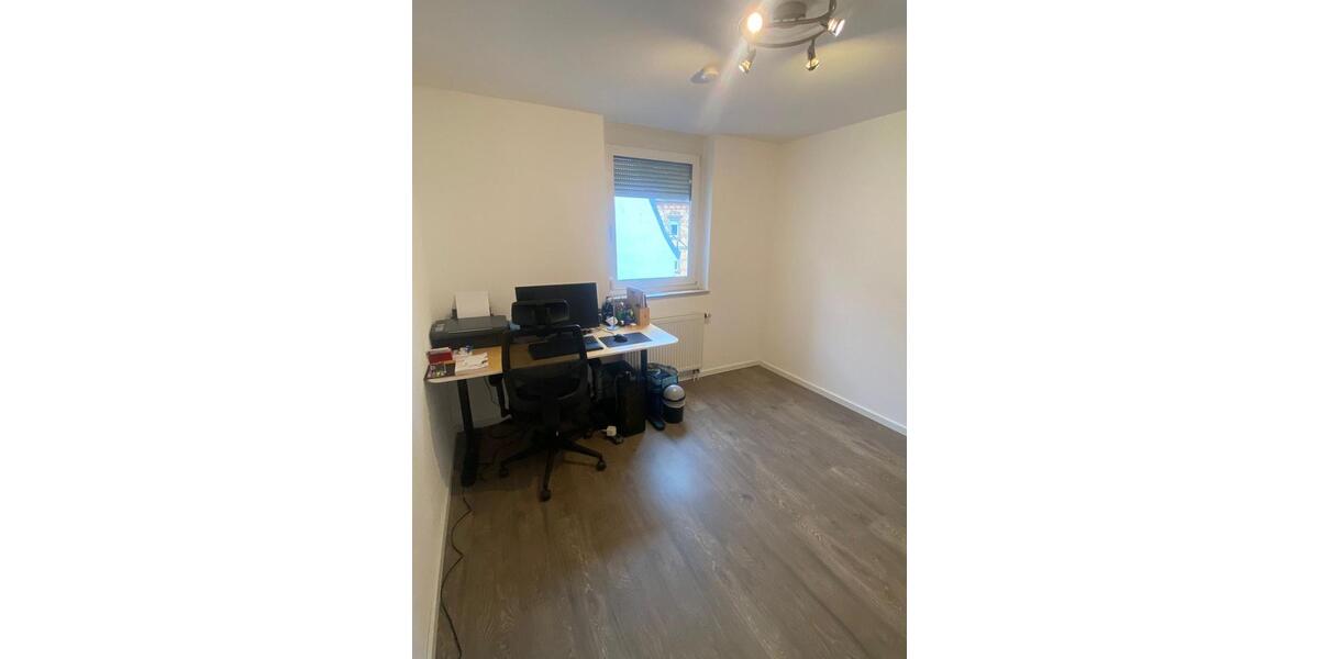 Erdgeschoßwohnung Bad Friedrichshall - 3 Zimmer, 82 m&sup2;, 1.100&euro; | Angebot:26344909