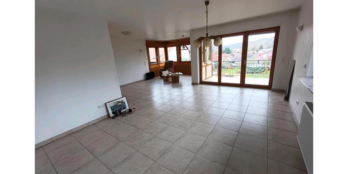 Erdgeschoßwohnung Haßmersheim - 3.5 Zimmer, 118 m&sup2;, 1.200&euro; | Angebot:26438204