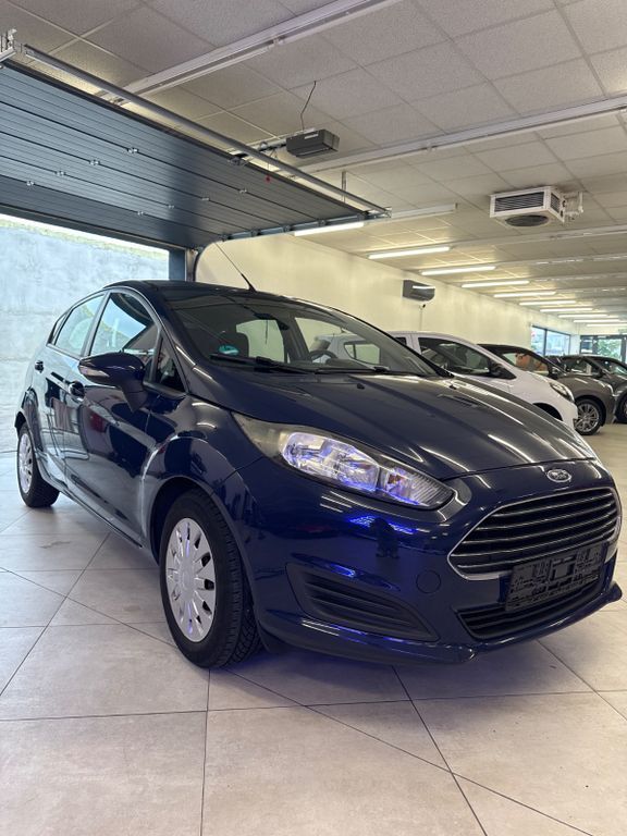 Ford Fiesta 278.500 km 2.700 € Backnang 71522