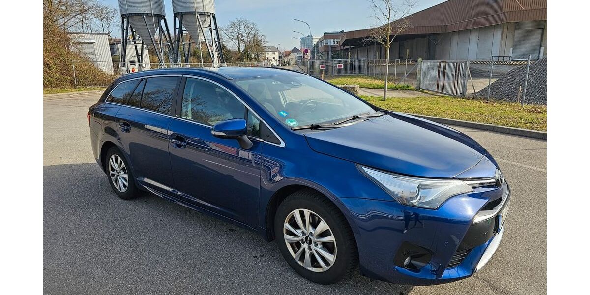 Toyota Avensis 78.000 km 17.200 &euro; Ludwigsburg 71636