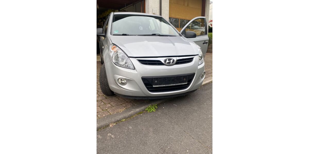 Hyundai i20 58.000 km 4.200 &euro; Billigheim 74842