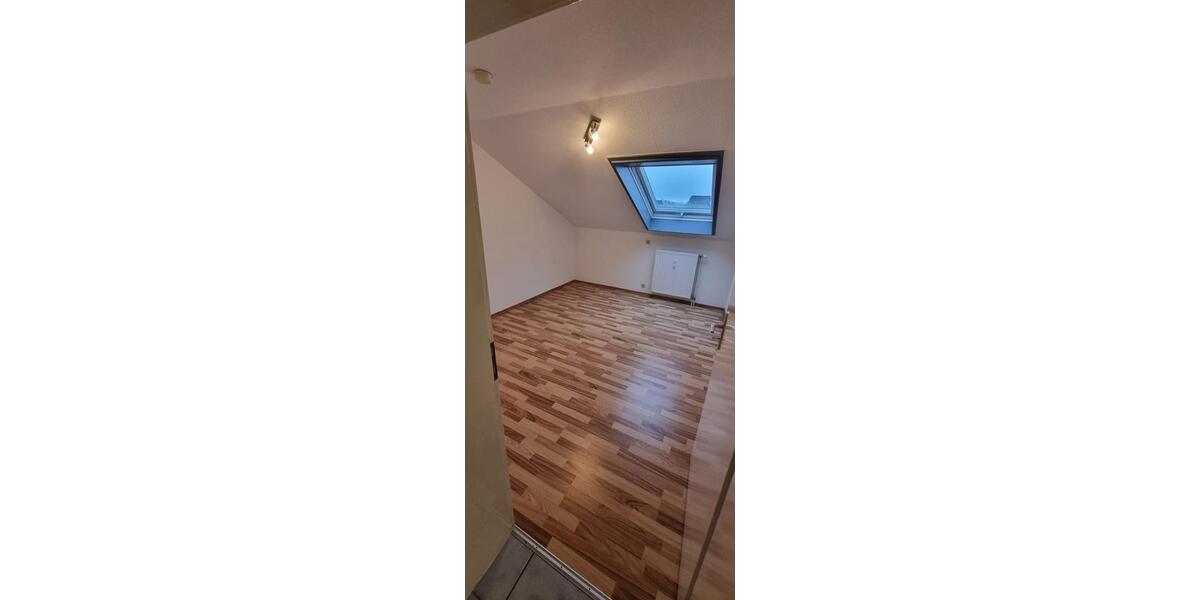 Dachgeschoßwohnung Neckarsulm - 3.5 Zimmer, 290.000&euro; | Angebot:21689034