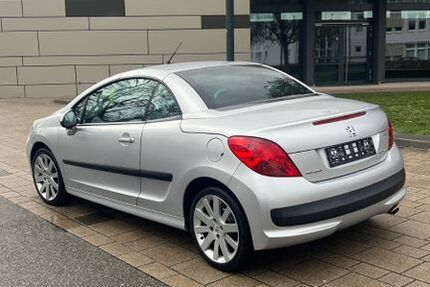 Peugeot 207 99.600 km 1.999 &euro; Massenbachhausen 74252