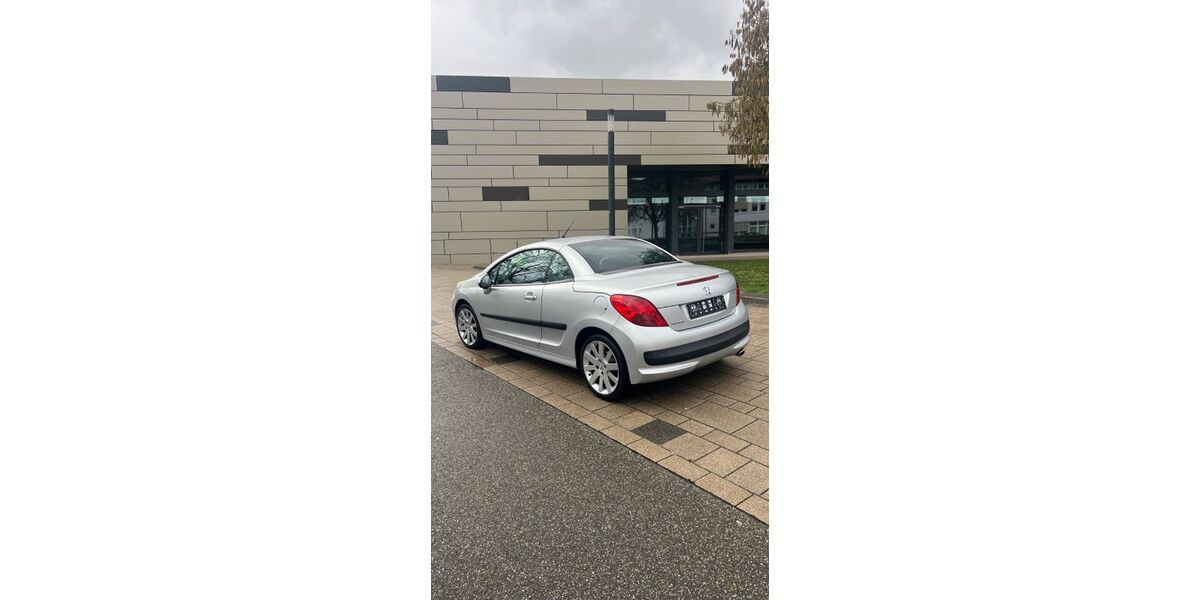 Peugeot 207 99.600 km 1.999 &euro; Massenbachhausen 74252