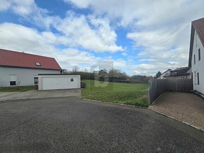 GROßES GRUNDSTÜCK IN BEGEHRTER LAGE - Grundstück Güglingen | Angebot:26093935