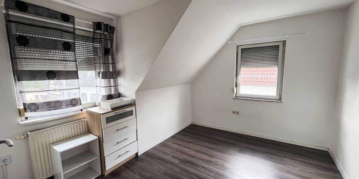 Einfamilienhaus Öhringen / Michelbach am Wald Michelbach - 7 Zimmer, 147 m&sup2;, 250.000&euro; | Angebot:25701391